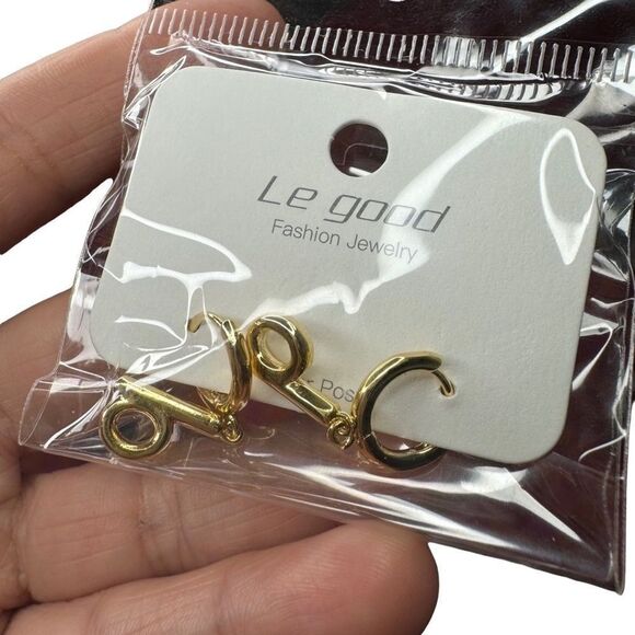 Rings  - Picture 3 of 16